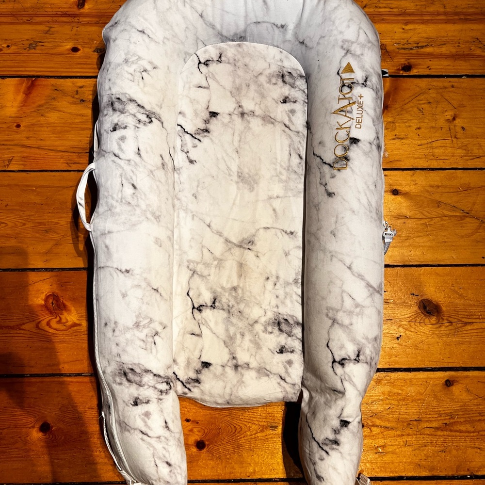 Dock a Tot Deluxe+ with marble cover